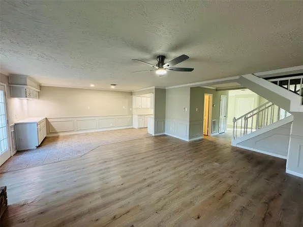 26 Chapparal Ct, Missouri City, TX 77459