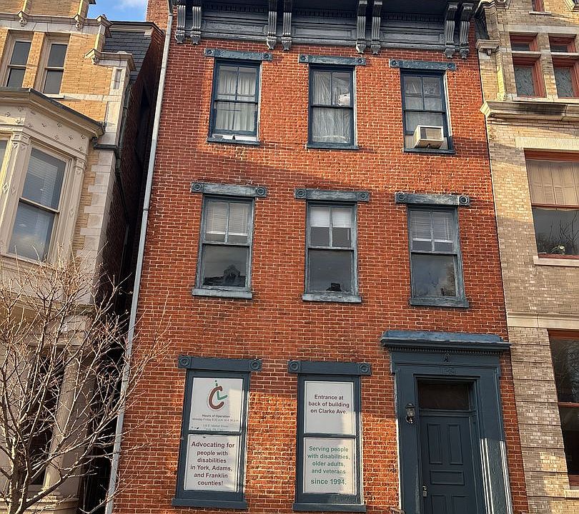 1st image of 139 E Market St Floor 2