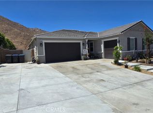 8221 Muir Ln, Riverside, CA 92507