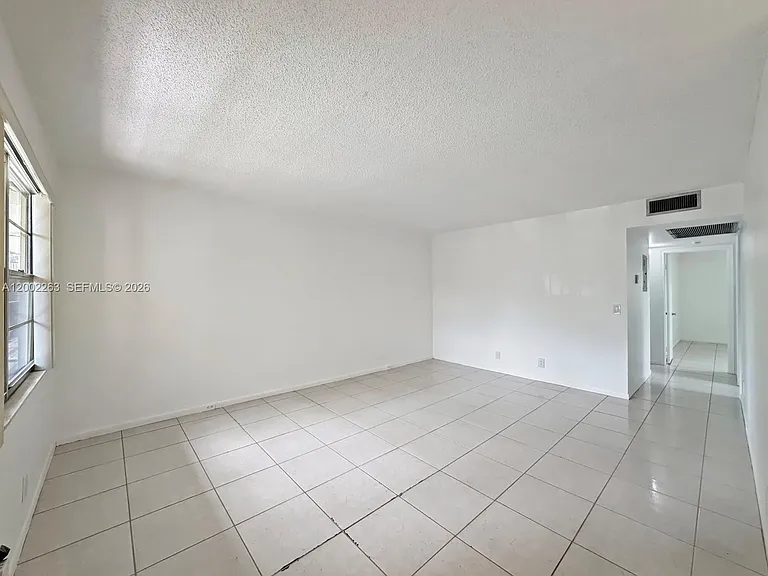 251 SW 134th Way #210M — Photo 3