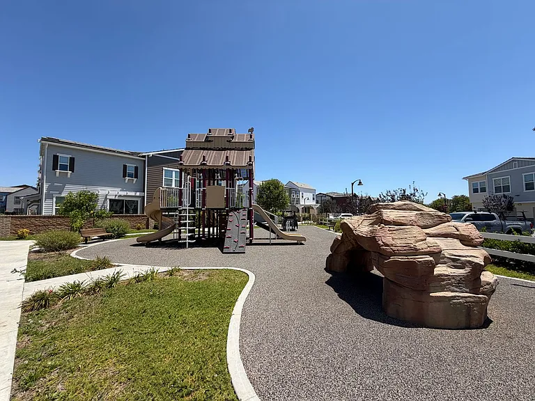 201 Red Brick Dr #2 — Photo 35