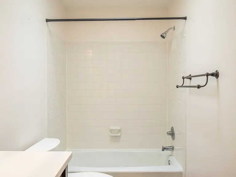 2921 Valle Vis — Photo 9