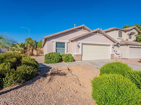 3rd image of 13026 W AVALON Drive