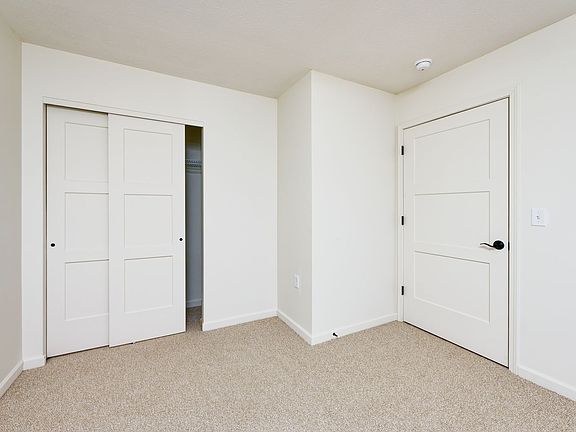 3rd image of 79 Arthurian Way