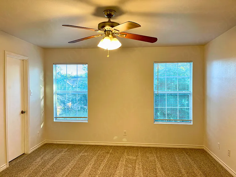 Kingsbury View-8603 — Photo 10
