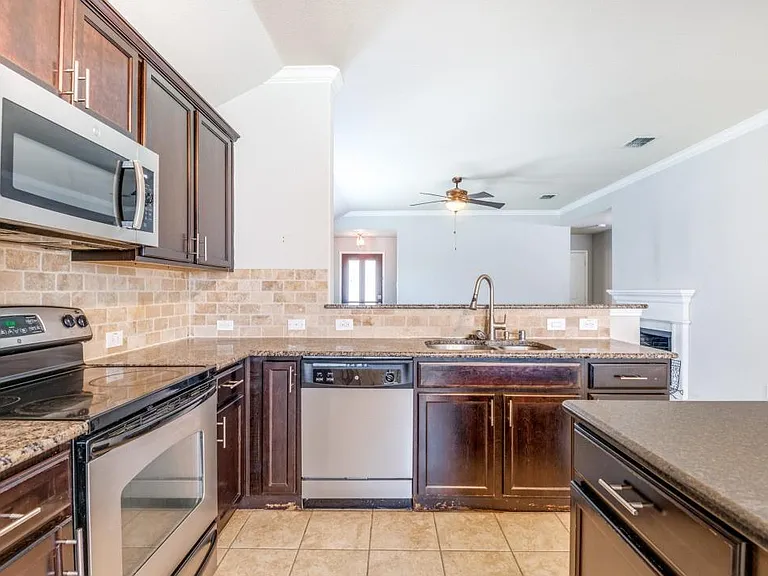 4309 Coney Island Dr — Photo 9