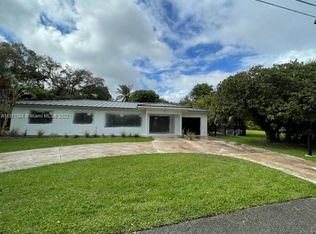 7430 SW 52nd Ave, Miami, FL 33143