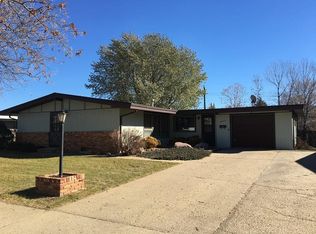 2827 1st Ave SW, Minot, ND 58701