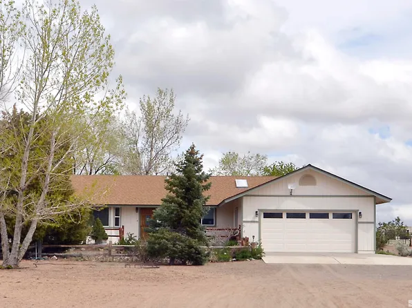 38 Grand View Ln, Wellington, NV 89444