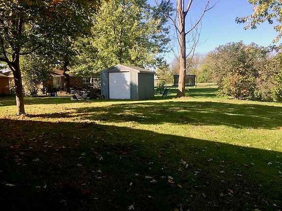 4th image of 311 W Lincoln Ave