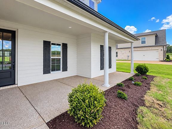 3rd image of 433 Kason Scott Rd