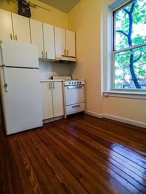 Rented by (Legacy) NY Quality Living Uptown | media 10