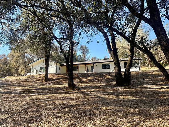 2nd image of 11196 Pleasant Valley Rd