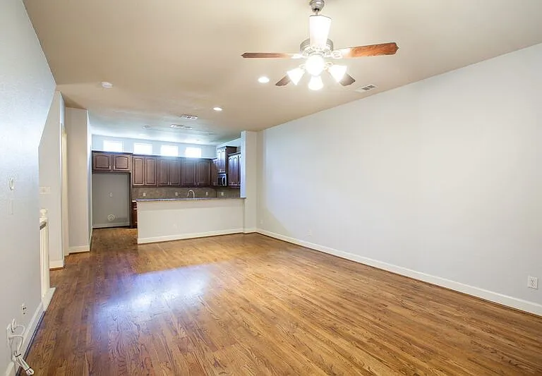 5124 Belmont Ave — Photo 13