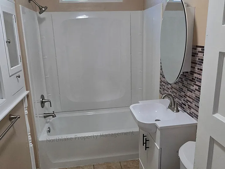 3526 Country Club Dr — Photo 3