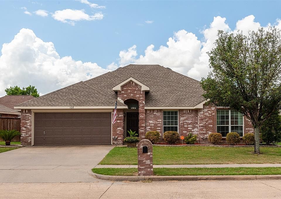 1st image of 108 Stonehaven Pl