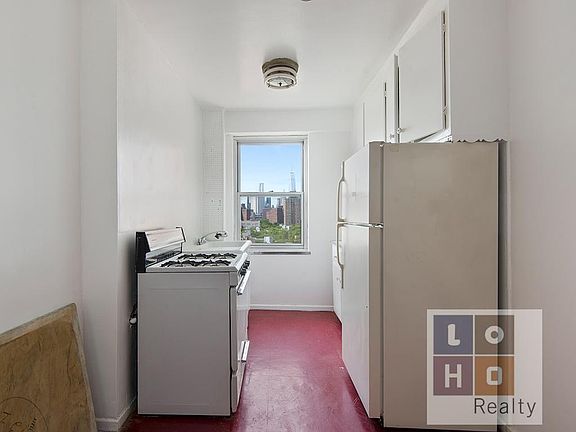 3rd image of 577 Grand St APT F1301