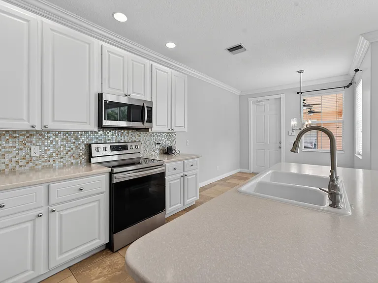 2625 E Community Dr — Photo 16
