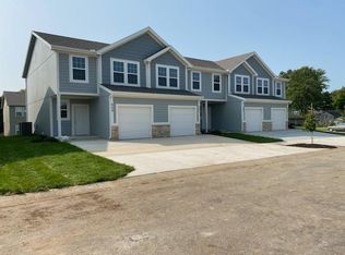 341 N 4th Ter, Louisburg, KS 66053