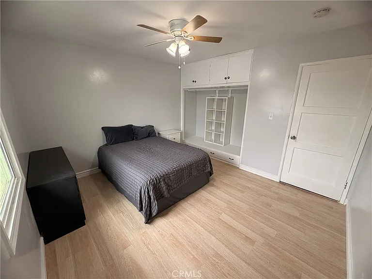 10202 Doty Ave — Photo 11