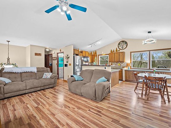 5th image of W299S10917 Valley Ridge DRIVE