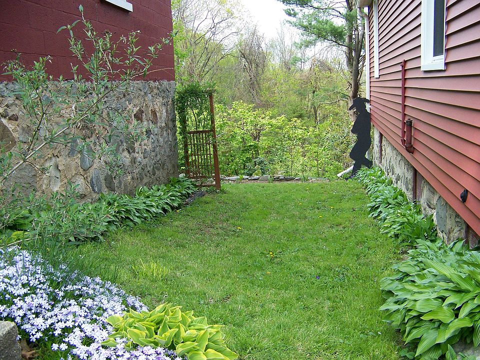 49 Andrew Mountain Rd, Naugatuck, CT 06770 Zillow