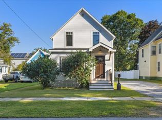22 Elm St, Bristol, VT 05443