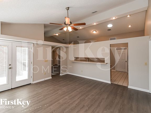 3rd image of 1007 Wilderland Dr