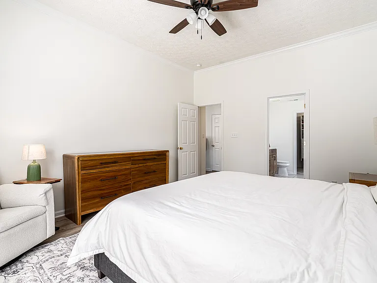 11009 Symington Cir — Photo 25