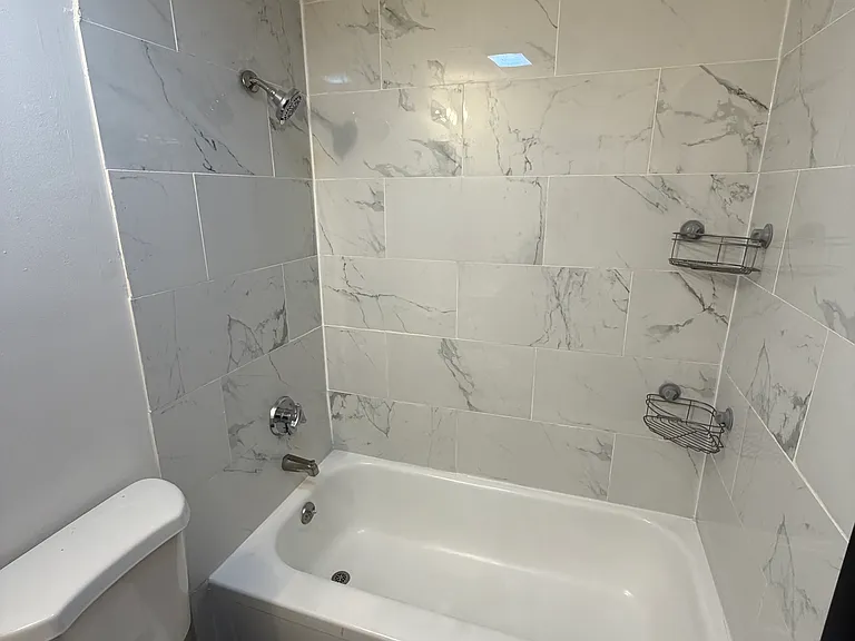 55 Green St #8 — Photo 14