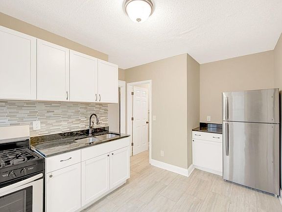 5th image of 2915 N 3rd St #1