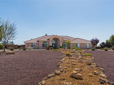 19501 Kinai Rd, Apple Valley, CA, 92307