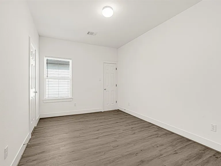 6405 Leopold Star Ln — Photo 15