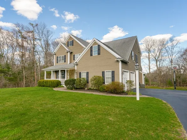7 Hancock Ct, Walpole, MA 02081