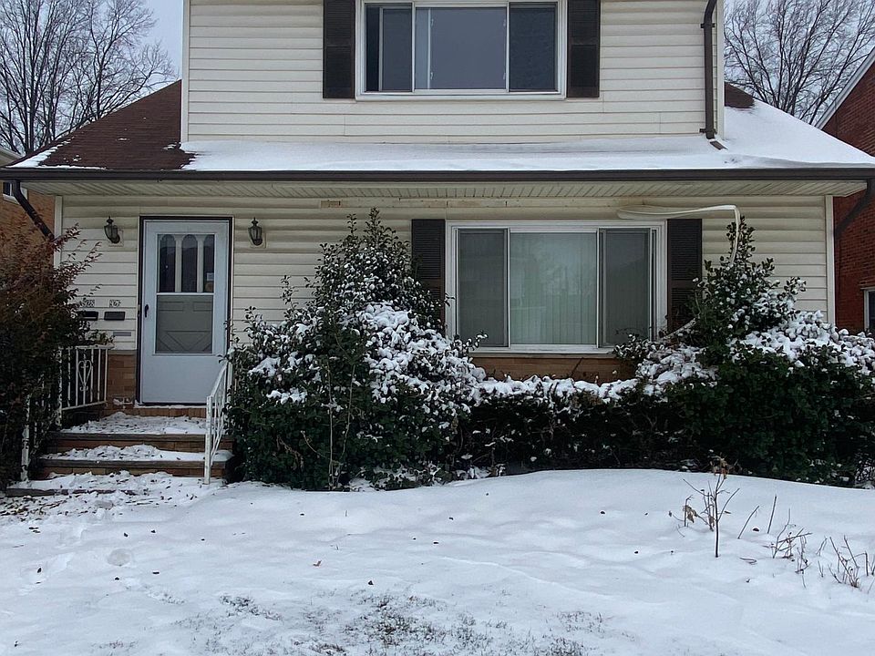 1st image of 925 E 216th St #2