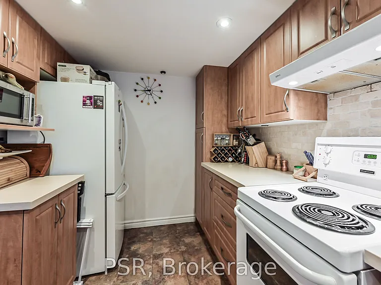 60 Homewood Ave #330 — Photo 3