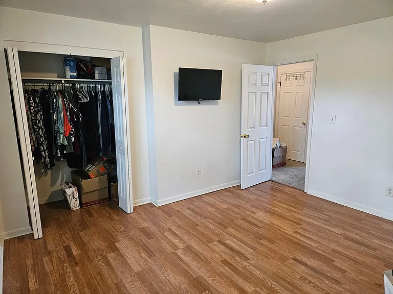 1615 Kingston Ave #C — Photo 6