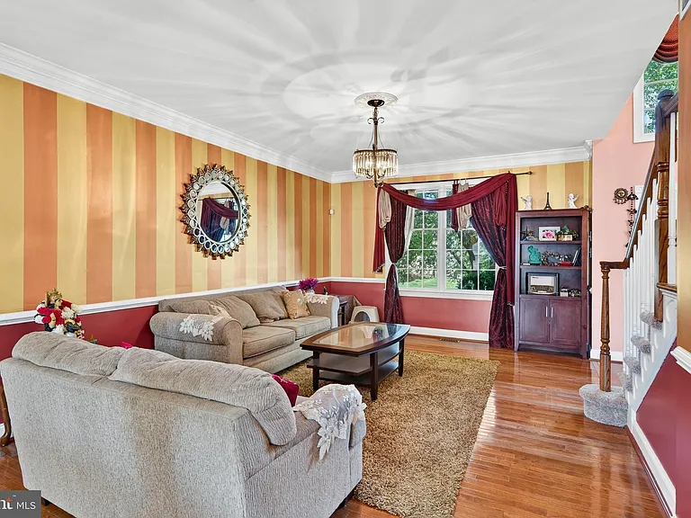 212 Prescott Dr — Photo 9