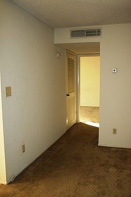 4th image of 1324 G St APT 3