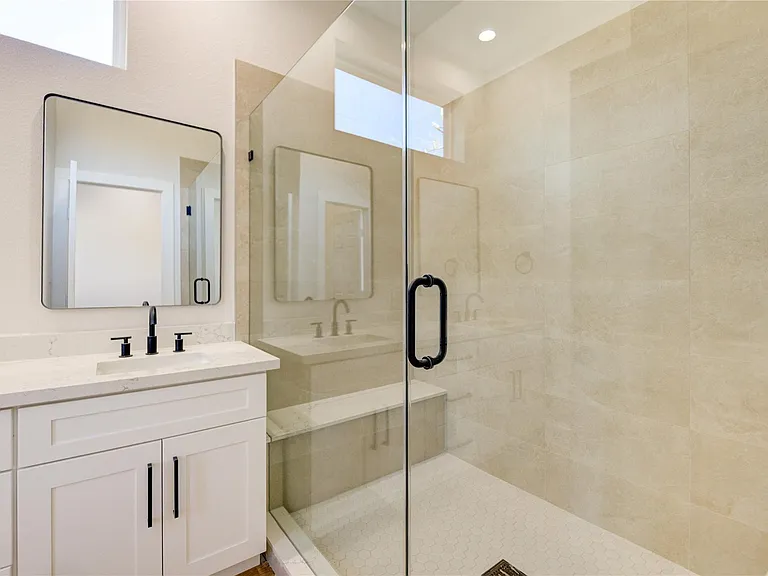 1217 Dewalt St — Photo 10