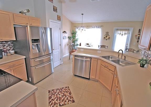 3rd image of 2110 Fawn Meadow Cir