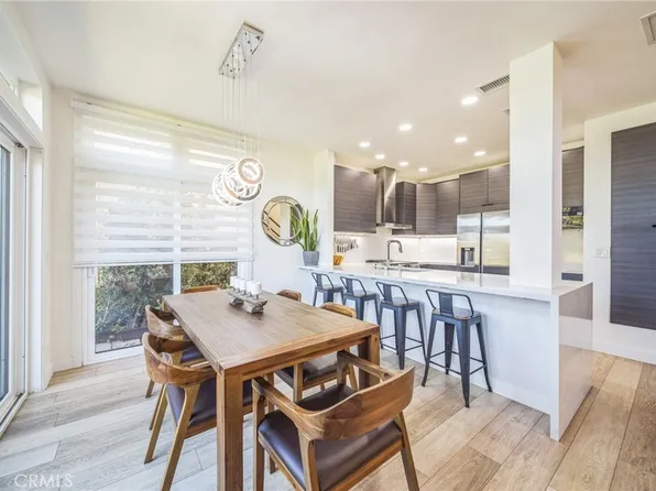 528 San Andres Dr, Solana Beach, CA 92075
