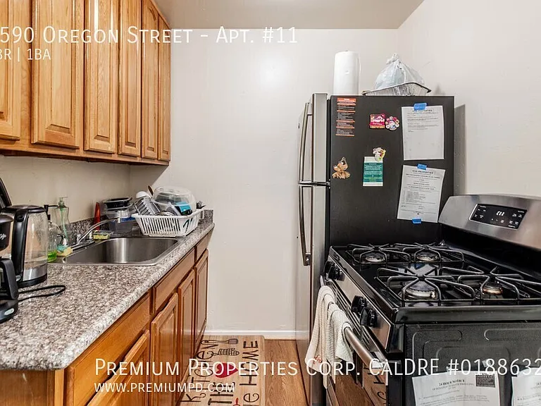 1590 Oregon St #11 — Photo 7