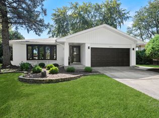 2971 Beller Dr, Darien, IL