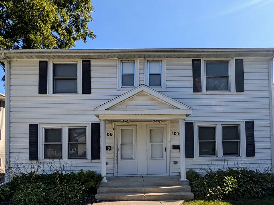 1008 Lincoln Way