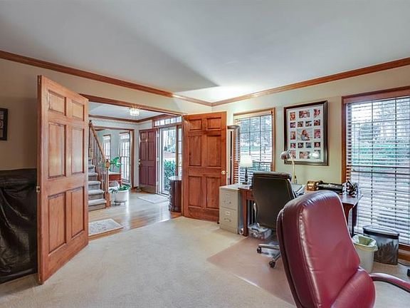 4th image of 800 Kinsey Ln