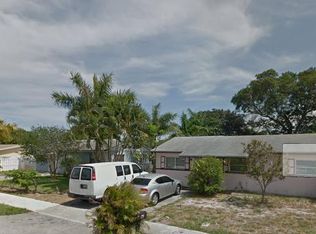 312 SW 9th Ct, Delray Beach, FL 33444