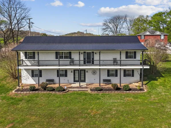 106 Edgehill Rd, Fayetteville, TN 37334