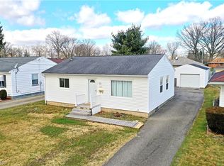 1426 Westwood Dr NW, Warren, OH