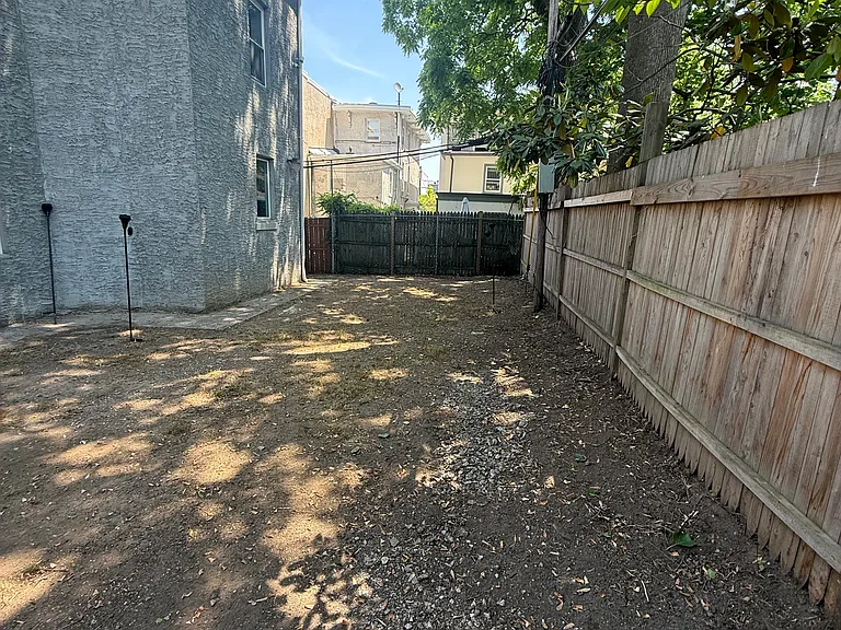 3202 Hamilton St #2 — Photo 24